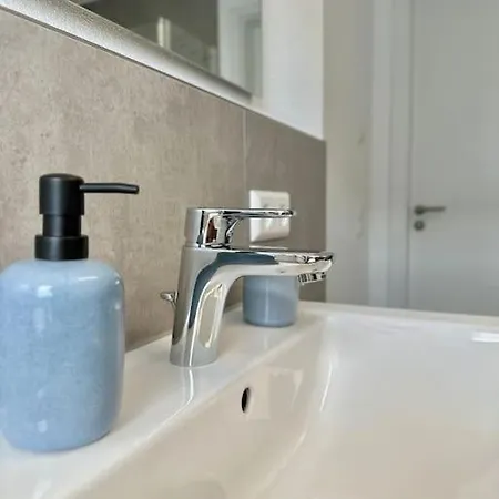 شقة Amao Pearl - Rollstuhlgerechte - 94 Qm - Balkon & Tiefgarage - Aufzug - Naehe Messe - Bis 10 Pers 2whg *