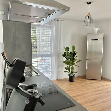 Amao Pearl - Rollstuhlgerechte - 94 Qm - Balkon & Tiefgarage - Aufzug - Naehe Messe - Bis 10 Pers 2whg オフェンブルク