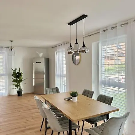 Amao Pearl - Rollstuhlgerechte - 94 Qm - Balkon & Tiefgarage - Aufzug - Naehe Messe - Bis 10 Pers 2whg