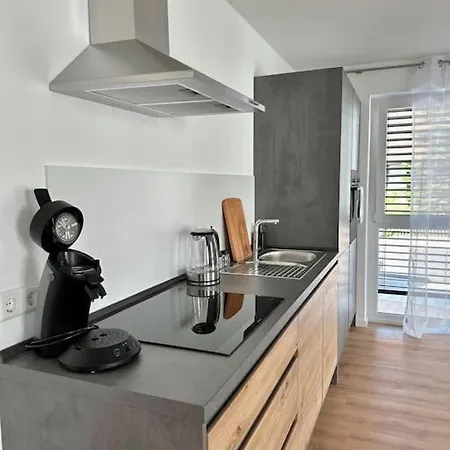 شقة Amao Pearl - Rollstuhlgerechte - 94 Qm - Balkon & Tiefgarage - Aufzug - Naehe Messe - Bis 10 Pers 2whg