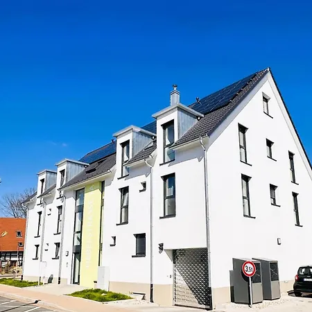 Amao Pearl - Rollstuhlgerechte - 94 Qm - Balkon & Tiefgarage - Aufzug - Naehe Messe - Bis 10 Pers 2whg