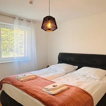 Amao Pearl - Rollstuhlgerechte - 94 Qm - Balkon & Tiefgarage - Aufzug - Naehe Messe - Bis 10 Pers 2whg شقة اوفنبرغ