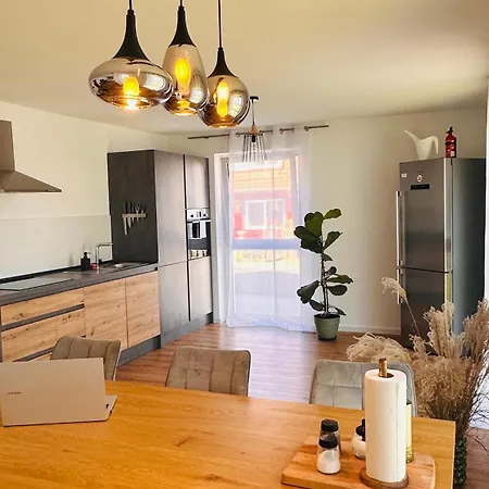 Amao Pearl - Rollstuhlgerechte - 94 Qm - Balkon & Tiefgarage - Aufzug - Naehe Messe - Bis 10 Pers 2whg شقة اوفنبرغ