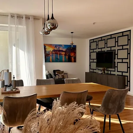 Amao Pearl - Rollstuhlgerechte - 94 Qm - Balkon & Tiefgarage - Aufzug - Naehe Messe - Bis 10 Pers 2whg *